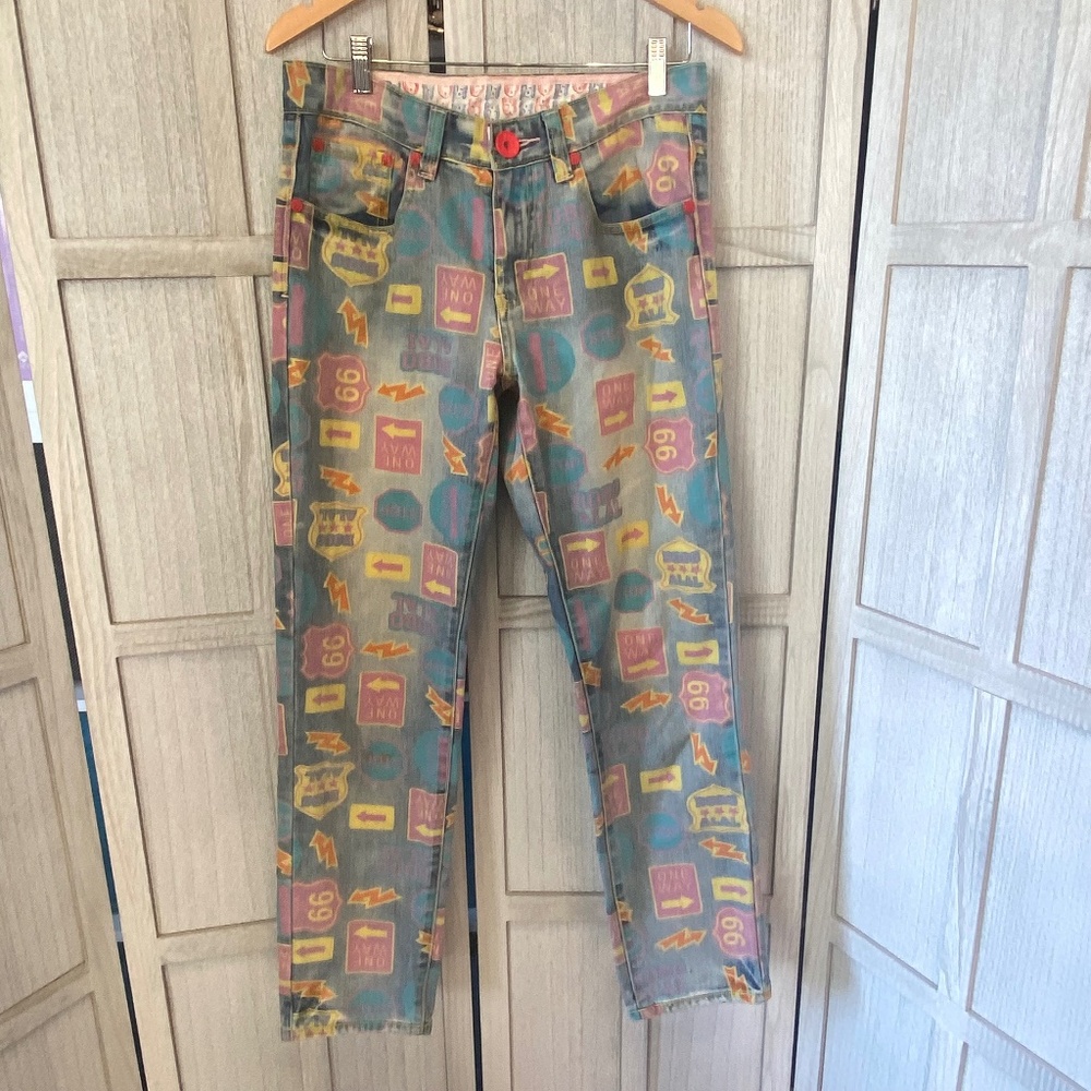 RARE FIND - Lalabobo Street Signs Novelty Graphic Women's Jeans